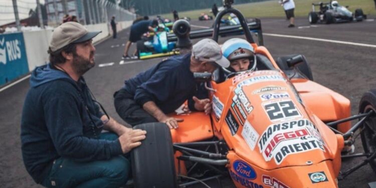 Mujeres y automovilismo