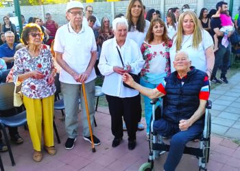 Voces de las primeras ex alumnas