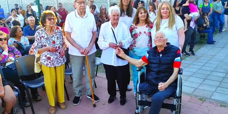 Voces de las primeras ex alumnas