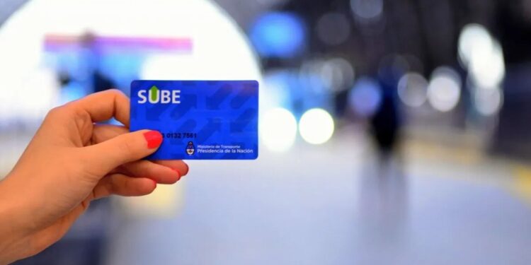 La tarjeta SUBE tiene un precio de $730 y el saldo de emergencia será de $211