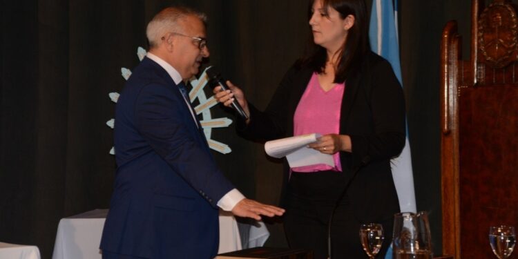 Sergio Bordoni juró para su tercer período como jefe comunal de Tornquist