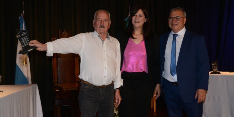 “No sé cómo los radicales han votado a este payaso que nos puede llevar hasta a una guerra civil”