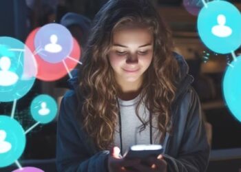 El uso abusivo de Tik Tok provoca narcolepsia entre los adolescentes y moldea sus habilidades cognitivas