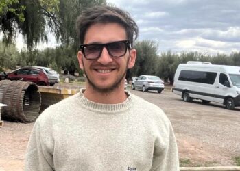 Enrique Alessandrini: “Tengo el teléfono abierto para escucharlos a todos porque soy un empleado de la población”