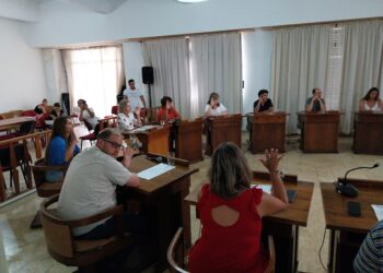 Vecinos autoconvocados de Sierra de la Ventana presentaron reclamos al municipio por el servicio de agua potable