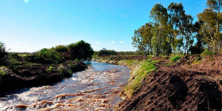 TRES ARROYOS: Continúa la búsqueda del niño de 8 años que desapareció tras el temporal