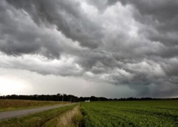 Seis provincias bajo alertas por fuertes tormentas, y siete por altas temperaturas