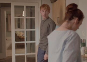 Jugar a ser Dios: utilizan Inteligencia Artificial para “resucitar” seres queridos fallecidos