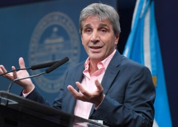 Caputo: «La votación o no de la ley Bases no va a cambiar el rumbo económico del Gobierno»