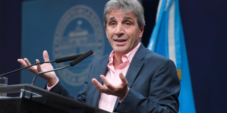 Caputo: «La votación o no de la ley Bases no va a cambiar el rumbo económico del Gobierno»