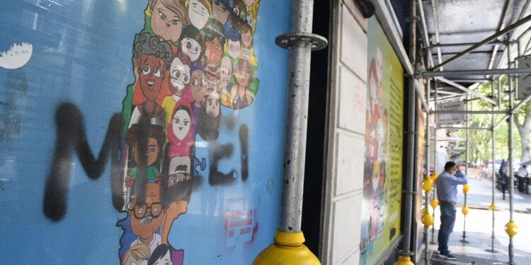 La oposición advirtió al Gobierno que el cierre del Inadi debe hacerse por ley