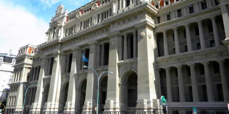 El Gobierno presentó un recurso ante la Corte para que valide el capitulo laboral del DNU