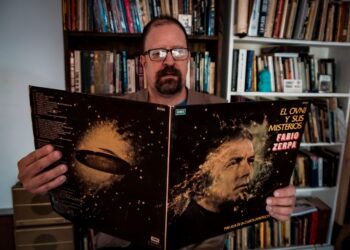 “Es muy extraño como USA se contradice con el tema ovnis”