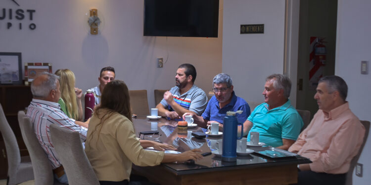 Bordoni confirmó que el municipio continuará brindando apoyo económico mensual a los clubes del distrito