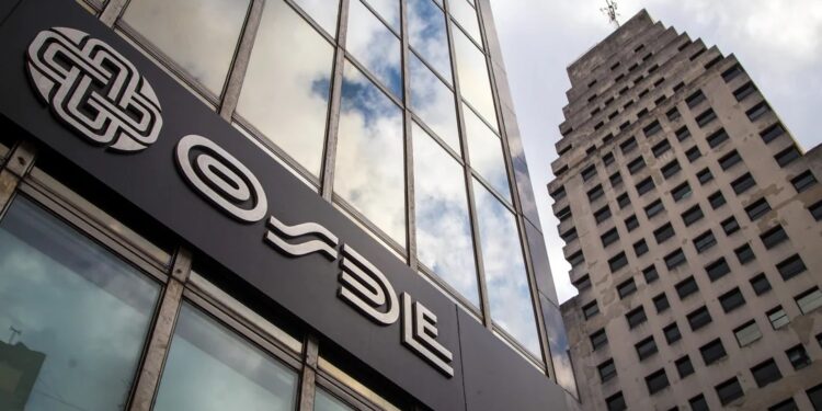 Una medida cautelar colectiva suspende los aumentos de OSDE