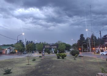 Amanecer con tormenta eléctrica y lluvias. Como estará el tiempo para el fin de semana en la comarca