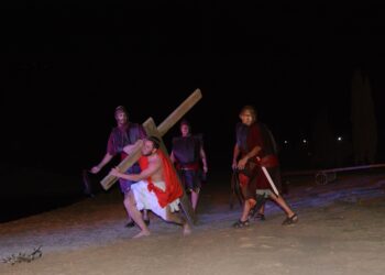 Pasó un nuevo Vía Crucis Viviente en el Parque Lainez