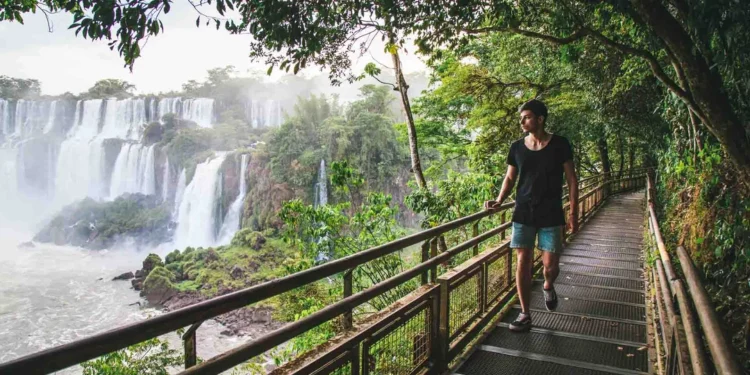Fin de semana largo de seis días: cuánto cuesta viajar en auto a los principales destinos de la Argentina
