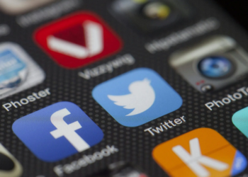 Los riesgos de informarse a través de redes sociales