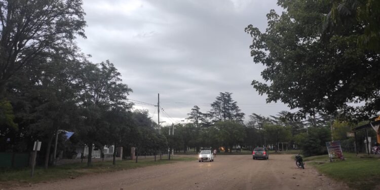 Mucha tormenta y poca agua en las sierras.