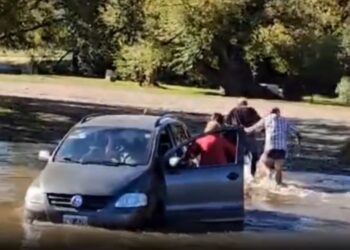 “En una hora y media los bomberos nunca vinieron a rescatarme”