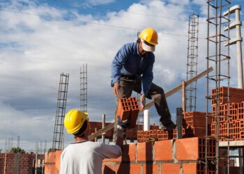 La venta de insumos para la construcción registró una baja del 11,2% desestacionalizada mensual