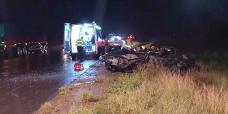 Choque frontal cerca de la rotonda de Fra-Pal deja tres heridos.