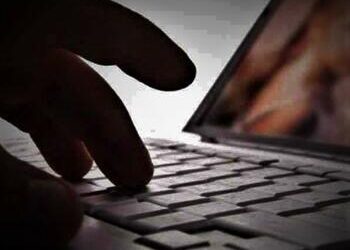 Condenan a un hombre por distribuir material de abuso sexual infantil