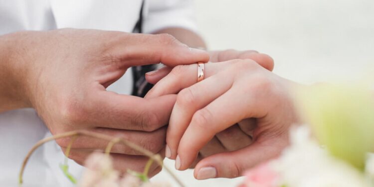 Cómo tramitar la Asignación por Matrimonio en ANSES