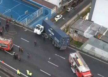 Suspendieron la licencia profesional del camionero alcoholizado que chocó esta madrugada en la Autopista 25 DE MAYO