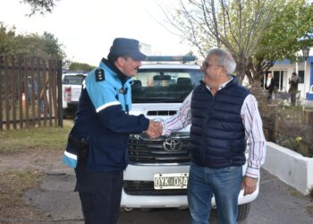 Bordoni entregó un móvil policial para Sierra de la Ventana