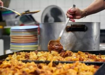 Casanello ordenó a Capital Humano que informe cuántos alimentos tiene y que los distribuya de inmediato