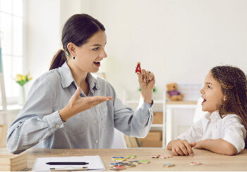 Oportunidad Laboral: Licenciado/a en Fonoaudiología para Carhué