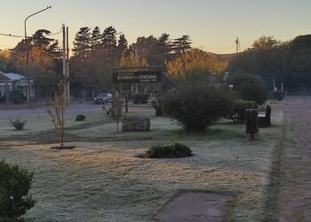 Bajo cero: Amanecer helado en la comarca; como estará el finde.
