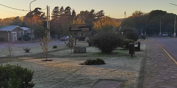 Bajo cero: Amanecer helado en la comarca; como estará el finde.