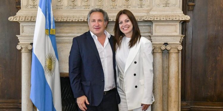 Pettovello incumplió la orden judicial de entregar alimentos a comedores