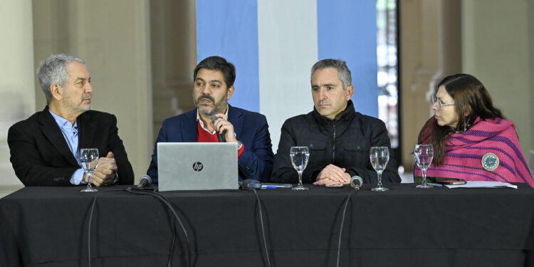 Bianco: “Vamos a debatir otro marco para el ordenamiento territorial y urbano”