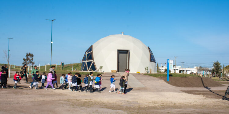 Ambiente brindó un taller de ‘Huerta, Compost y Reciclado’ a escuelas primarias de Tornquist