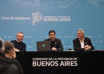 Bianco: «El Gobierno nacional está asfixiando económicamente a los bonaerenses»