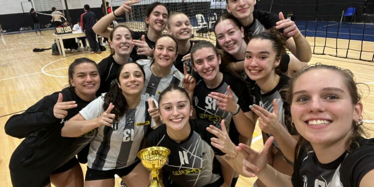 Voley: El orgullo de una Serrana en el equipo Bicampeón Provincial Zona Sur