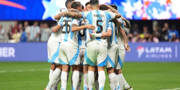 Argentina le ganó a Canadá en el debut de la Copa América