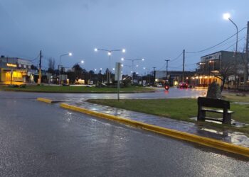 Viento y lluvia desde el amanecer en Sierra de la Ventana. Como sigue el tiempo.