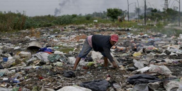 Un estudio de la UCA estimó que la pobreza en Argentina ascendió al 55,5%