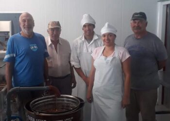 “Ya estamos llegando a las cinco mil colmenas de abejas”