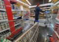 Caída de ventas en supermercados y mayoristas