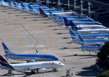 Los vuelos de cabotaje perdieron 643.000 pasajeros durante el primer semestre del año