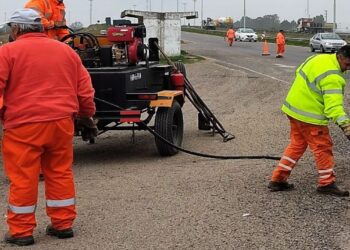 Ruta 51: por tareas de bacheo piden circular con precaución