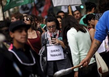 Arrecia el desempleo: cuántos puestos de trabajo se perdieron en lo que va del año