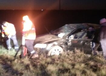 Se le cruzó algo en la ruta y terminó volcando