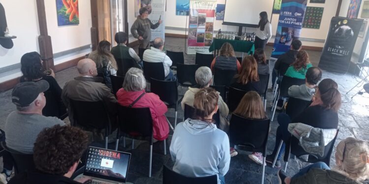 Para CAMCOTISAS “la respuesta a las charlas es muy buena”